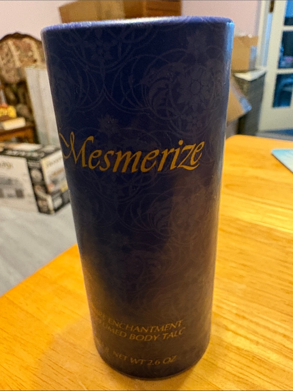 Avon Mesmerize Mens Dark Blue and Gold Fragrance Body Talc